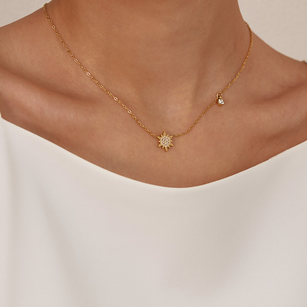 Fashionable Niche Design Necklace Stainless Steel Minimalist Sunflower Elegant Clavicle Chain
