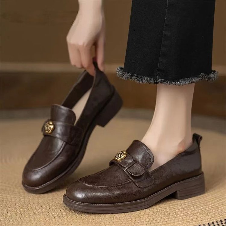 2026 New Lazy Commute Flat Shoes For Women, Camellia Loafers, Soft Leather Vintage Distressed British Style Small Leather Shoes